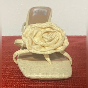 DOLCE VITA WOMENS YELLOW STRAPPY HEELS